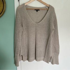 Beige Banana Republic loose knit sweater, size Large